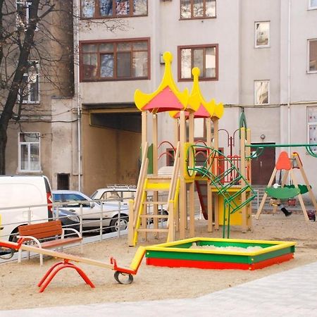 Нові Апартаменти 83 Ivano-Frankivsk Eksteriør bilde