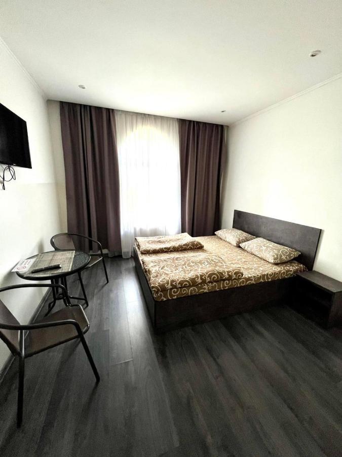 Нові Апартаменти 83 Ivano-Frankivsk Eksteriør bilde